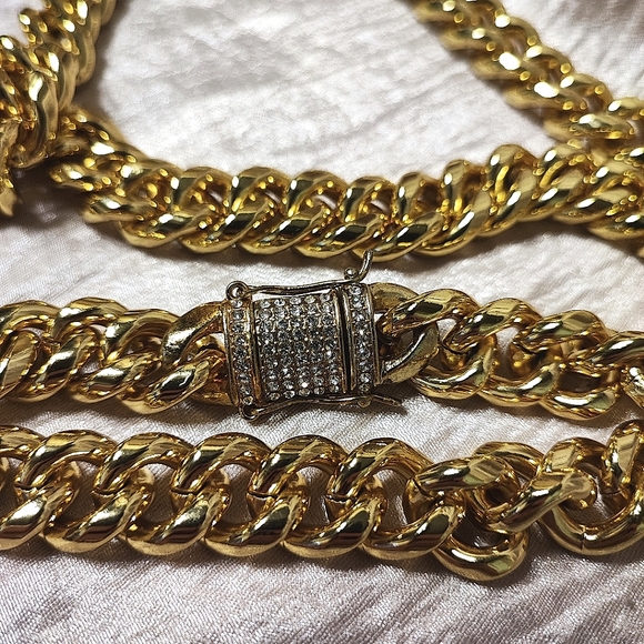 Cuban Chunky Heavy Link Gold Tone Chain Necklace Rhinestone Encrusted Box Clasp - Picture 13 of 15